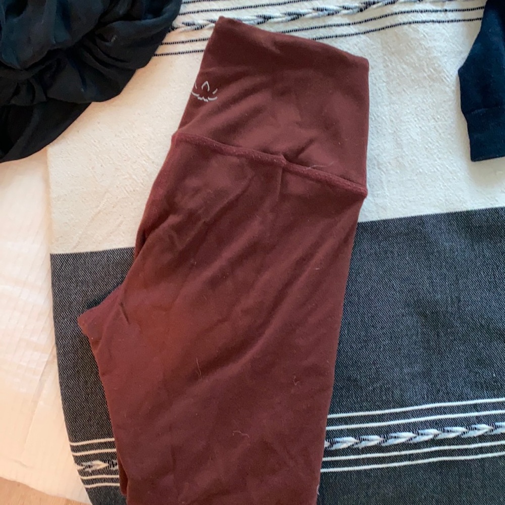 Maroon Beyond Yoga Leggings with Knee Hole
